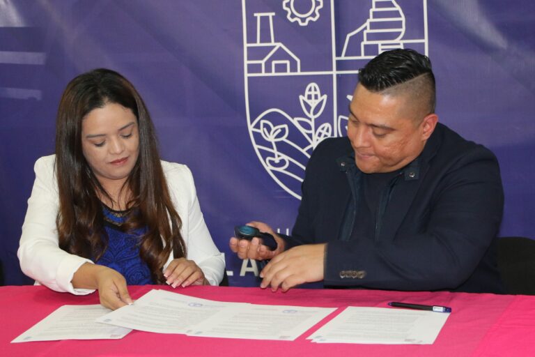 Firma de Carta de Entendimiento entre la Alcaldía de La Libertad Centro y la Facultad de Ingeniería y Arquitectura