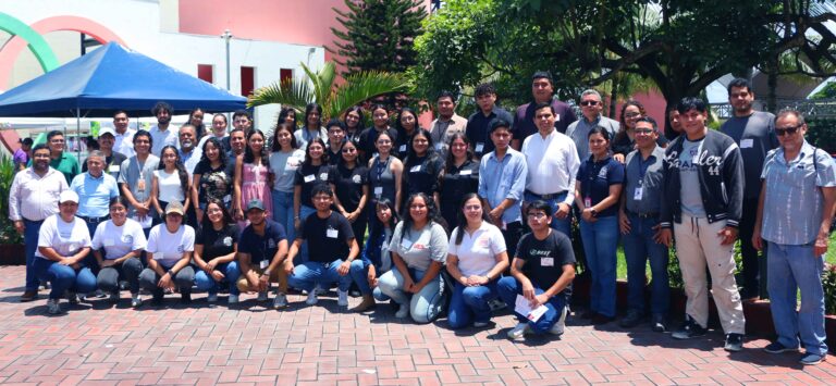 La Facultad de Ingeniería y Arquitectura abre sus puertas en el Open House UES 2025