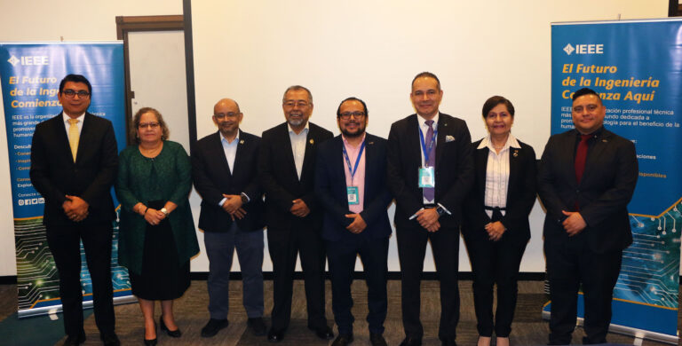 La FIA fortalece lazos con IEEE en CONCAPAN 2025 para impulsar la innovación tecnológica en El Salvador