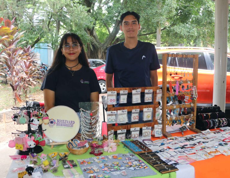 ¡Hoy se inauguró el ASEISI MARKET FEST en la Plaza de las Ingenierías!