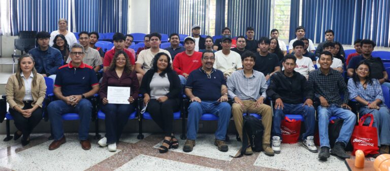 Estudiantes de Ingeniería Civil participaron de una charla especializada en: Sistema de Ventilación Activa Studor, el Sistema Blazemaster y las trampas de grasa